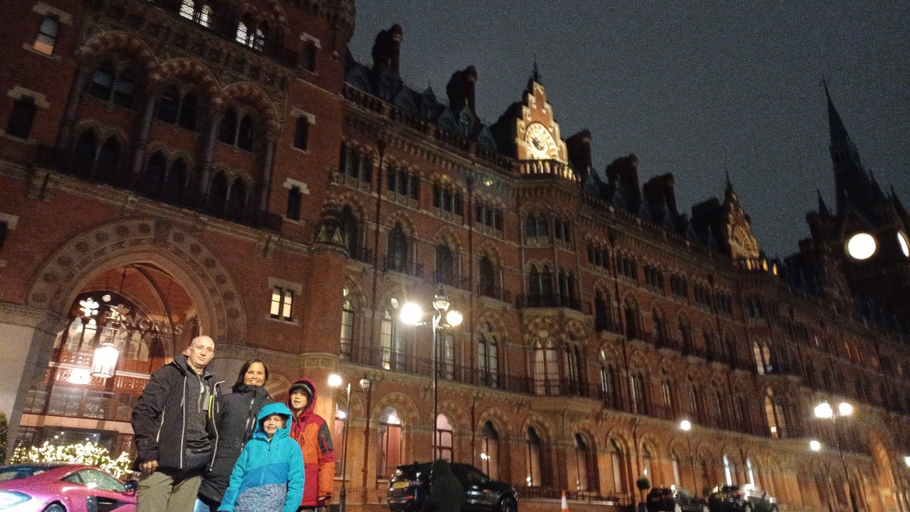 London History Taxi Tours www.londonhistorytaxitours.com Black Taxi Tours of London London Black Taxi Tours London Black Cab Tours Black Cab Tours of London