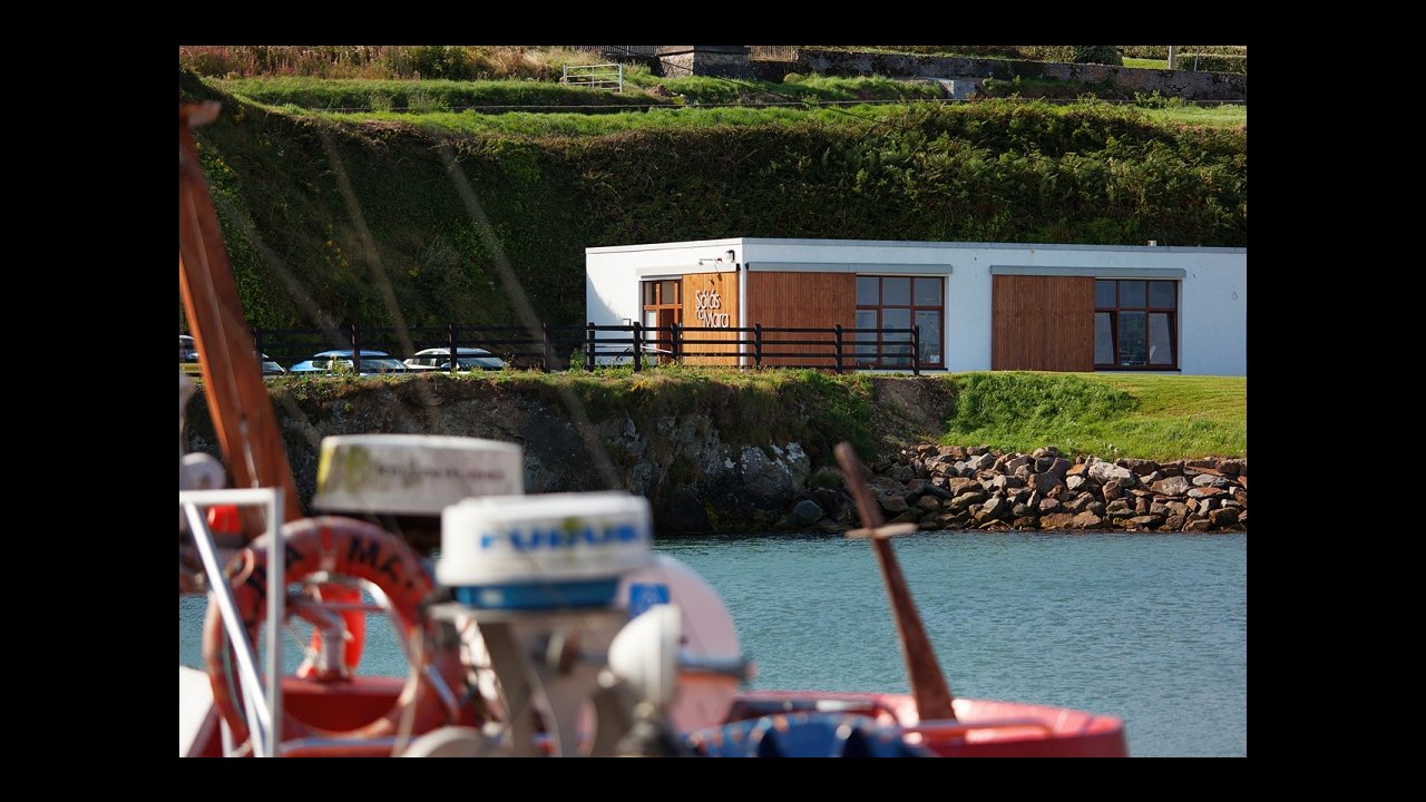 Sólás na Mara is situated on the fishing pier at Helvic, with views accross Dungarvan Bay to the Comeragh Mountains