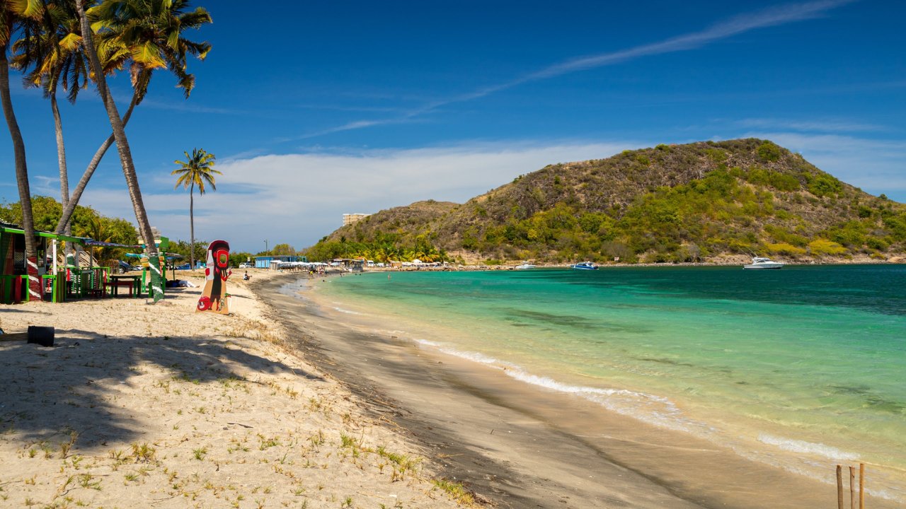St. Kitts city sightseeing and beach tour