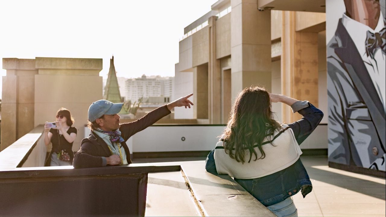 Explore Hollywood with your Tour Guide Scott