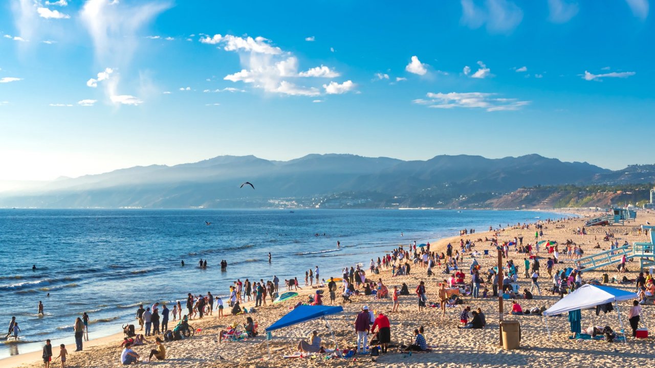 Grand LA Tour - Hollywood Open Air Bus Tour to Santa Monica Beach and Pier