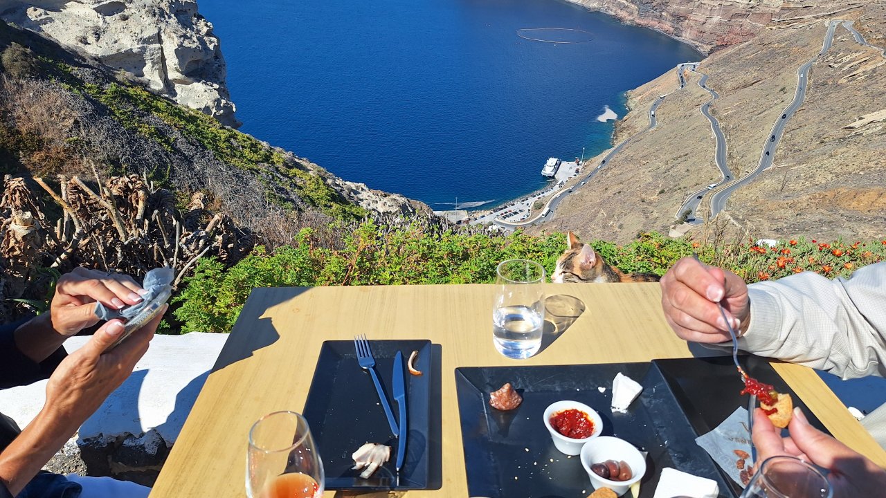 Structured pacing with proper seating.