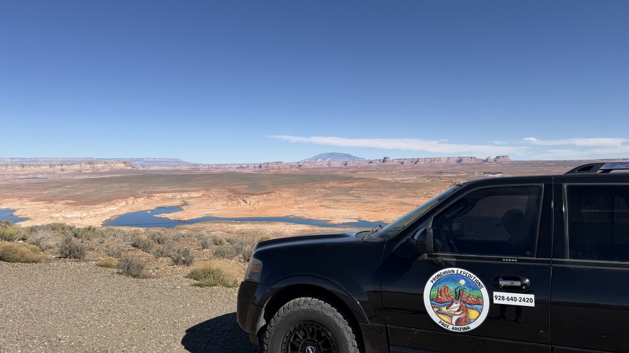 Vehicle Tour of Lake Powell