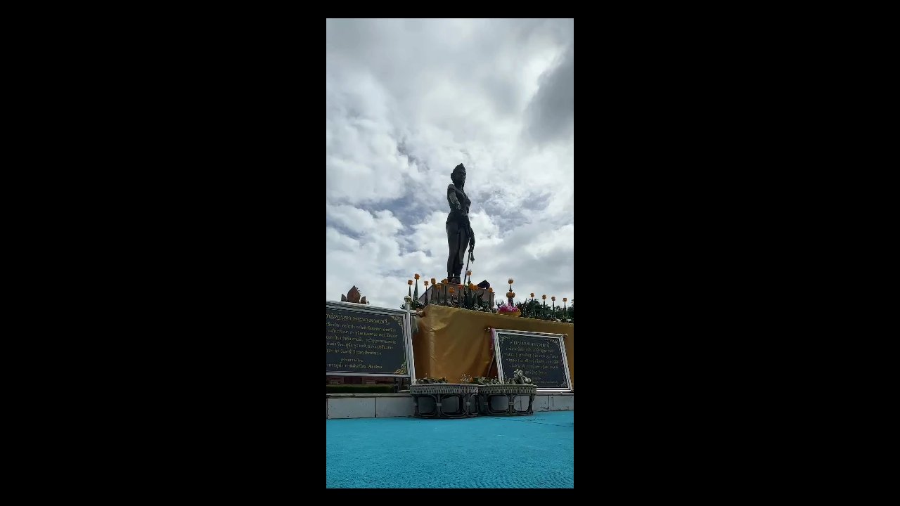 Queen ChamaDhevi Monument